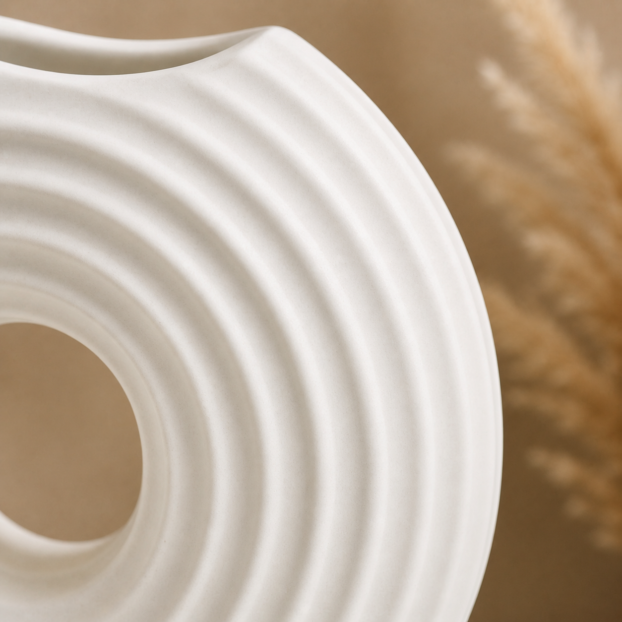 Modern Oval Ripple Vase